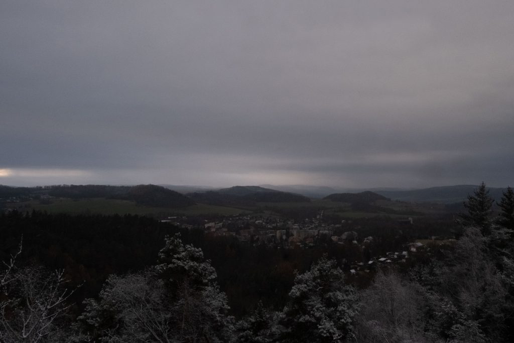 Alžběta Drcmánková © After the decay of memory, only a glassy echo remains_3